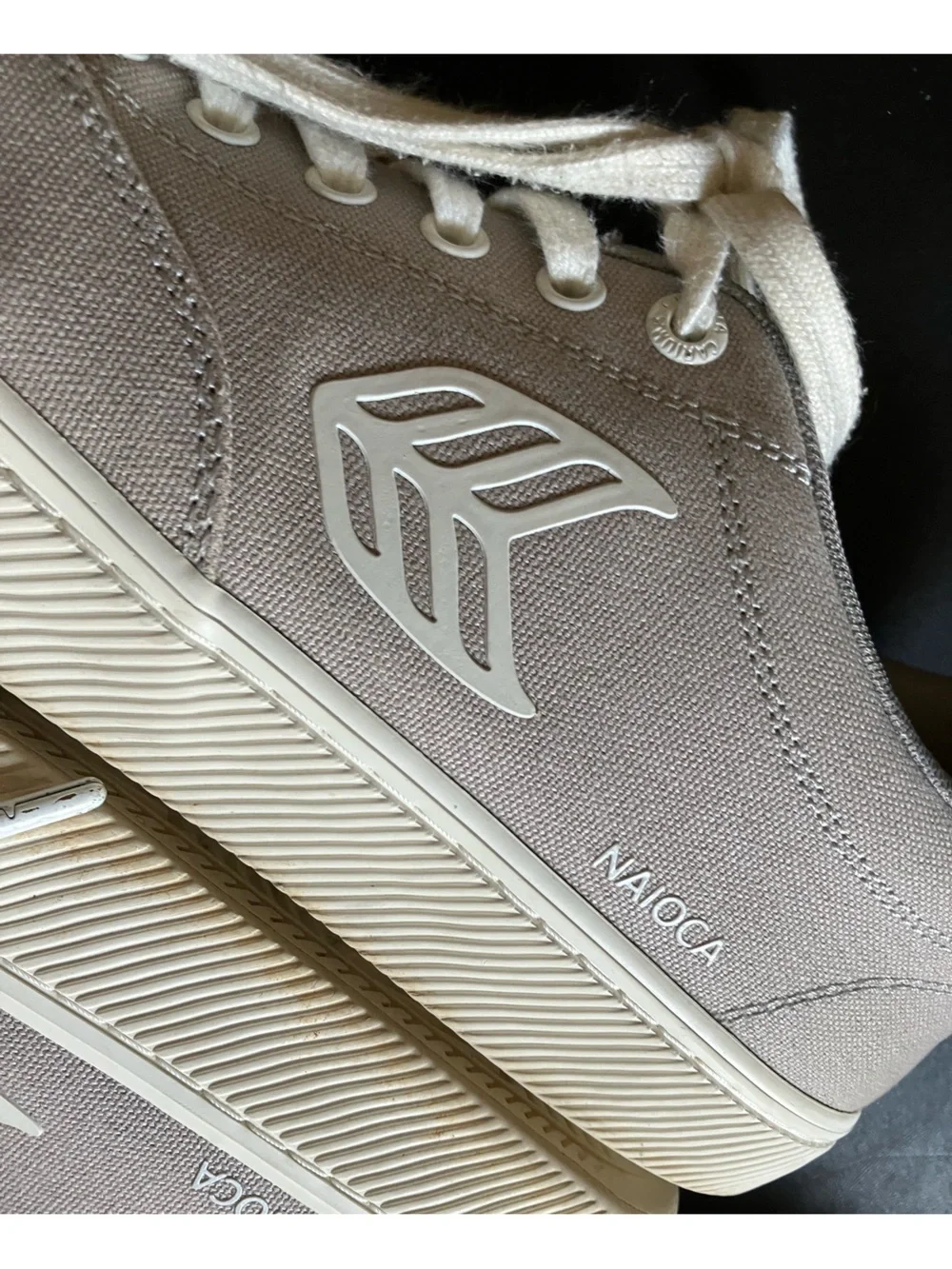 Cariuma man size 12 sneakers